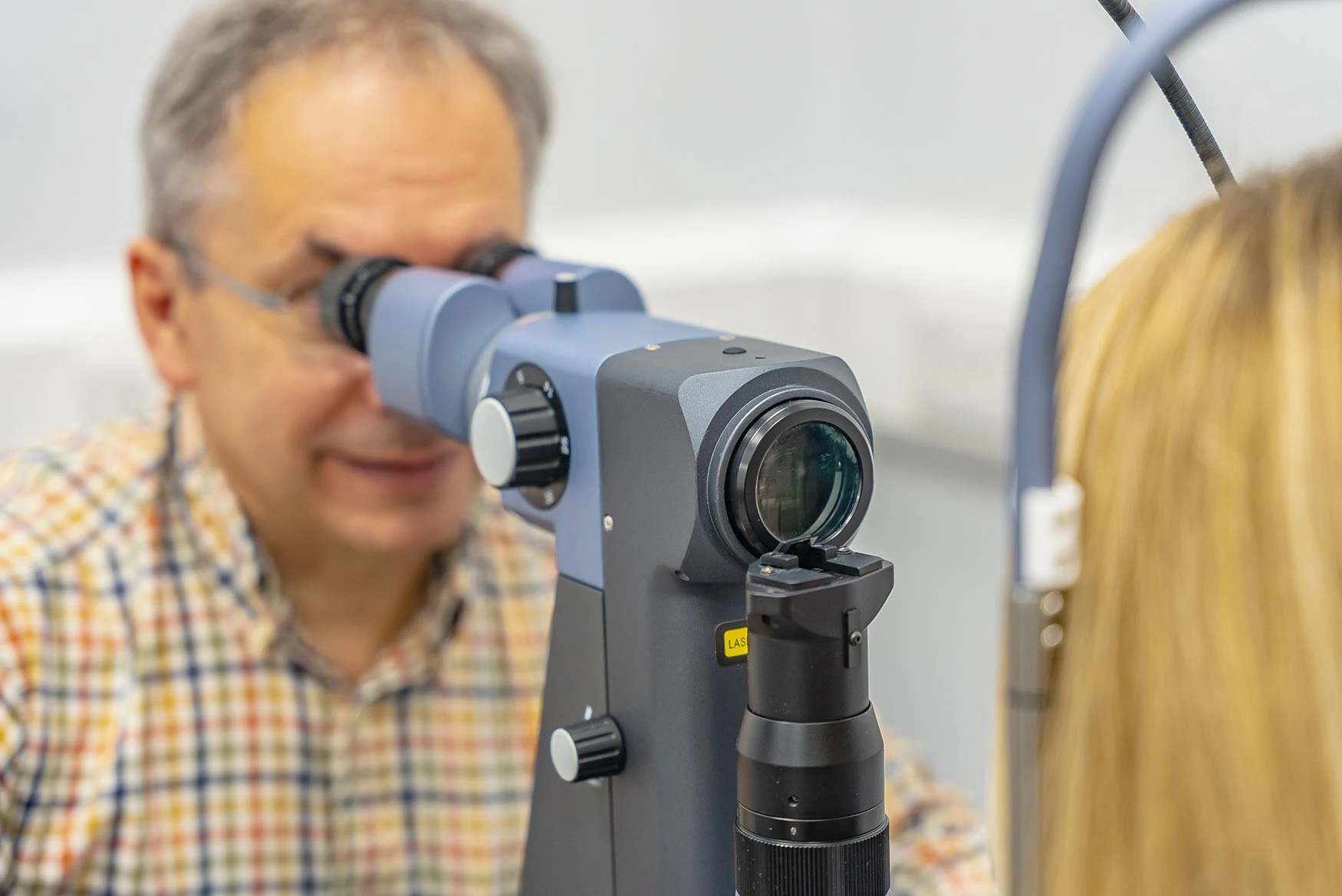 Glaucoma Laser Treatment : SLT Laser and YAG Laser PI